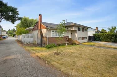 House for sale at 13022 101 Avenue Surrey British Columbia - MLS: R3156849