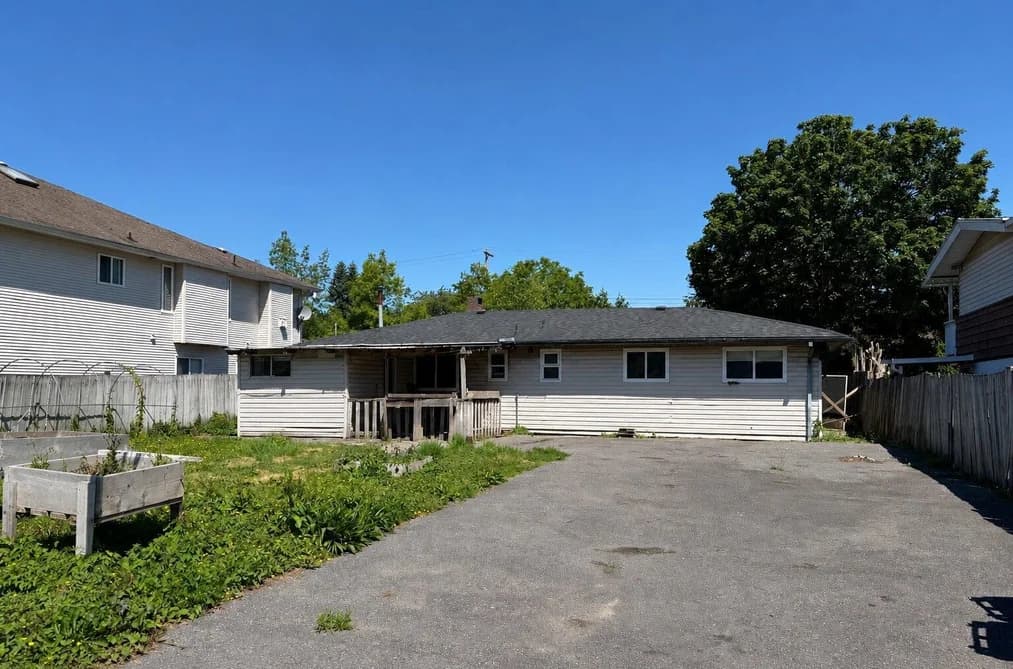14086 72 AVENUE, Surrey, BC — Residential for Sale - Main Photo