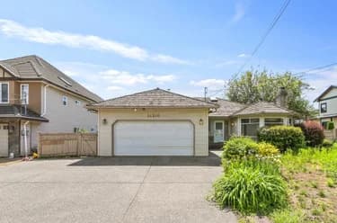 House for sale at 14306 72a Avenue Surrey British Columbia - MLS: R3123063