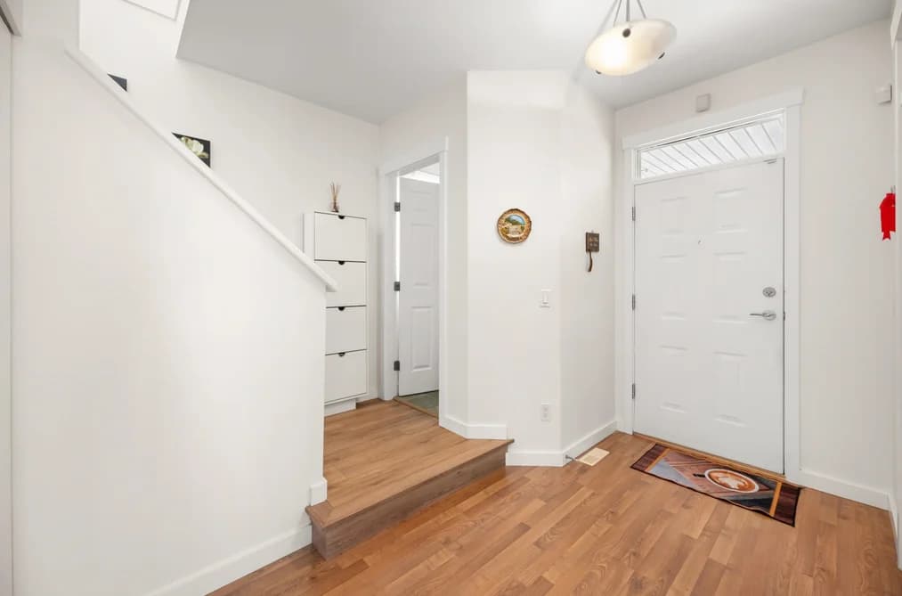 15175 61 AVENUE, Surrey, BC — Residential for Sale - Photo 2