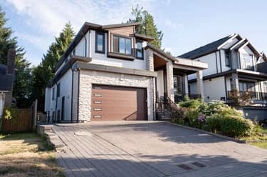 House for sale at 15640 93a Avenue Surrey British Columbia - MLS: R3147904