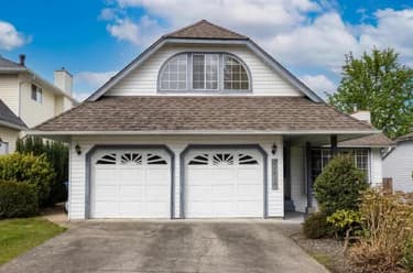 House for sale at 15929 88a Avenue Surrey British Columbia - MLS: R3135637