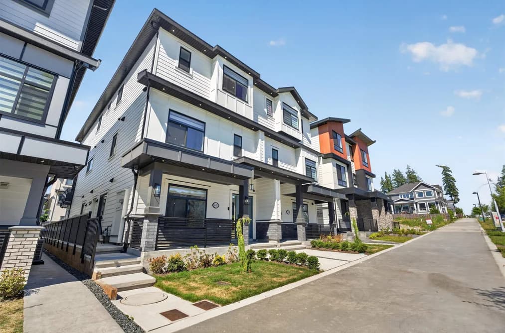 16511 20 AVENUE, Surrey, BC — Residential for Sale - Photo 2