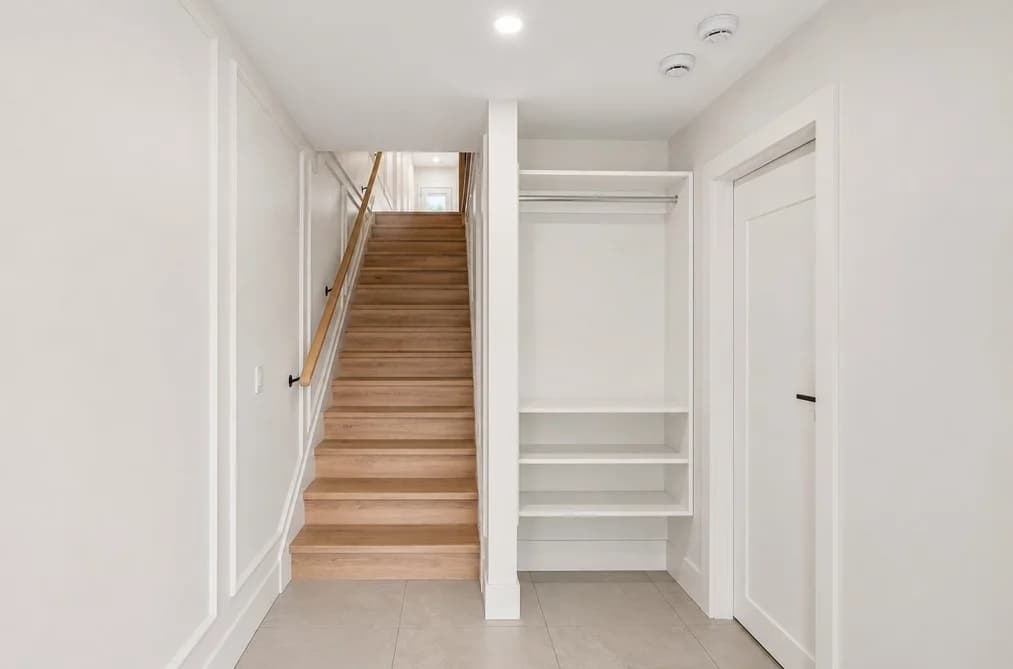 16513 20 AVENUE, Surrey, BC — Residential for Sale - Photo 2