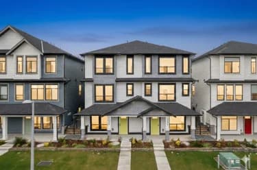 Half Duplex for sale at 16677 16 Avenue Surrey British Columbia - MLS: R3097685