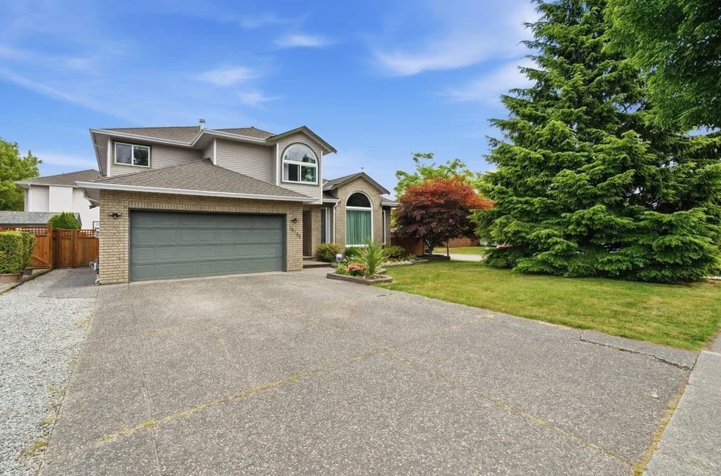 18745 65 AVENUE, Surrey, BC — Residential for Sale - Photo 2