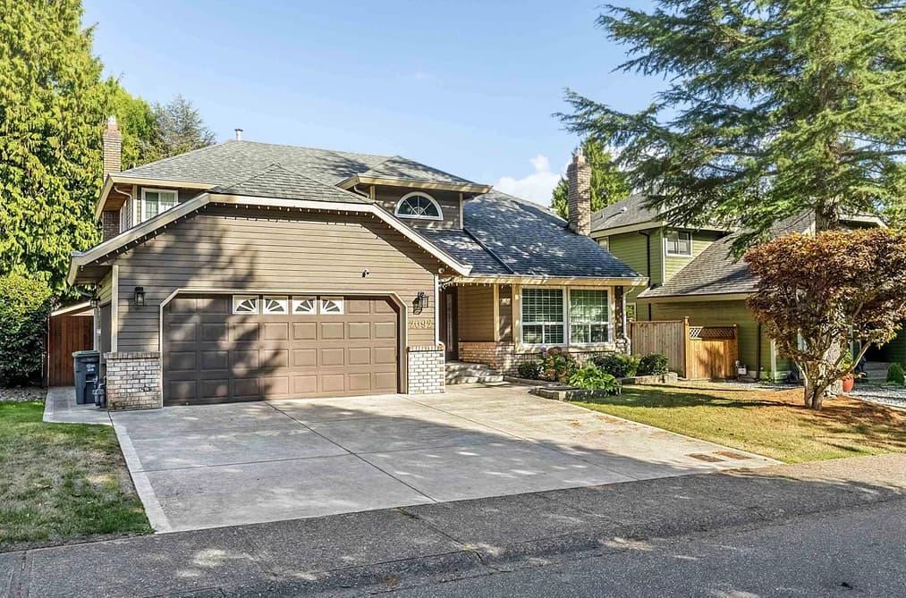 2092 148 STREET, Surrey, BC — Residential for Sale - Photo 2