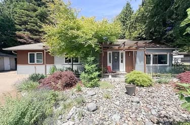 House for sale at 2625 East Road Anmore British Columbia - MLS: R3142462