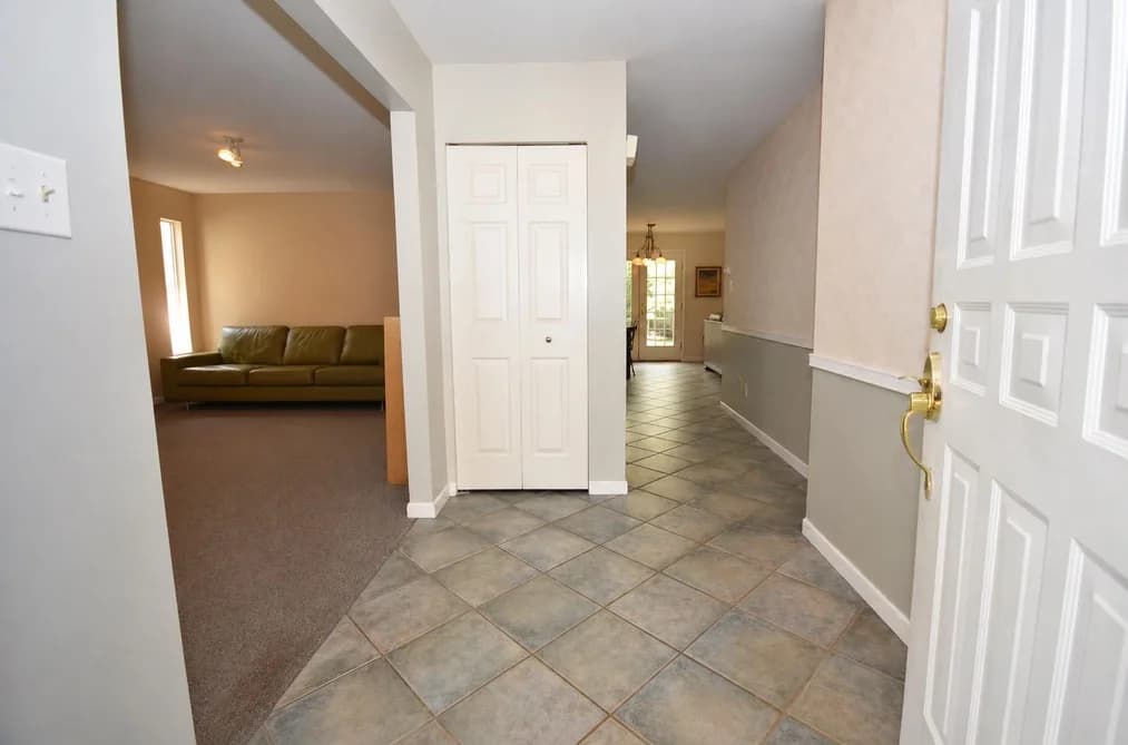 4857 59 STREET, Delta, BC — Residential for Sale - Photo 2
