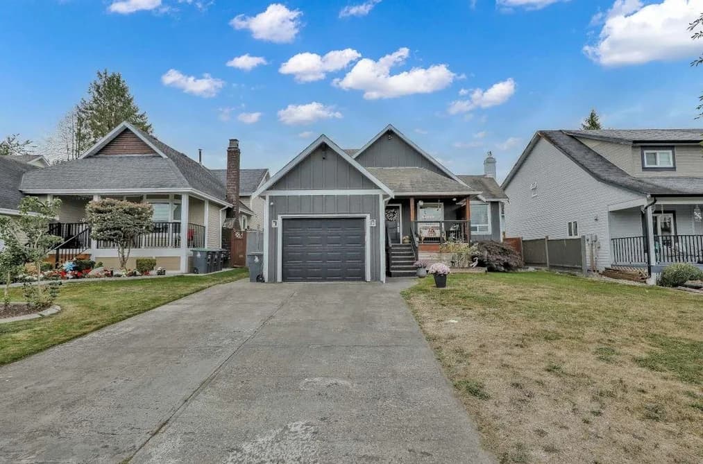 6331 135 STREET, Surrey, BC — Residential for Sale - Photo 2