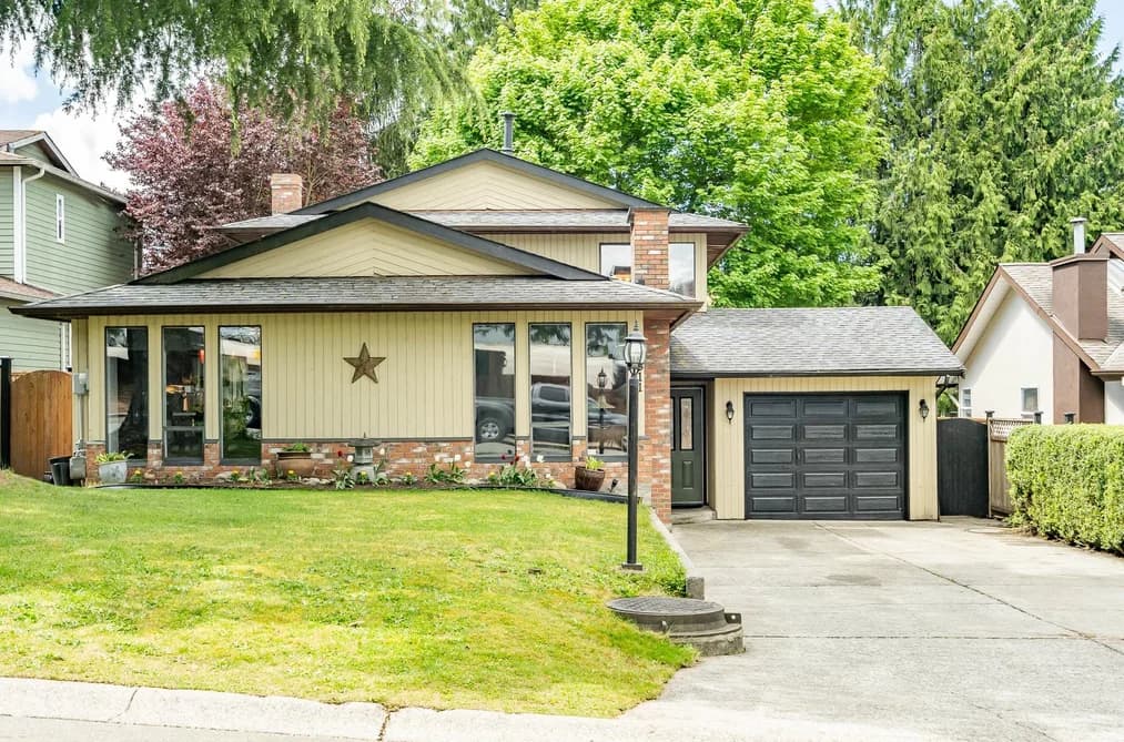 6811 BAKER ROAD, Delta, BC — Residential for Sale - Photo 2