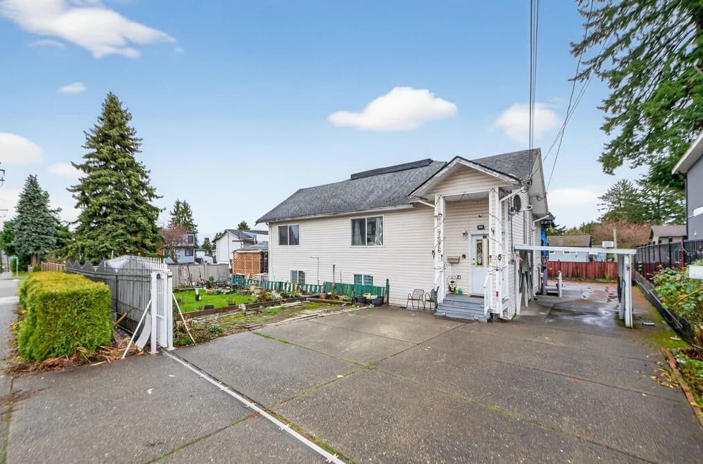 7576 140 STREET, Surrey, BC — Residential for Sale - Main Photo