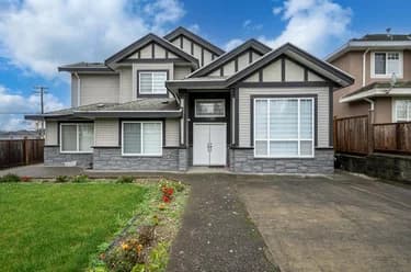 House for sale at 7596 144 Street Surrey British Columbia - MLS: R3046618