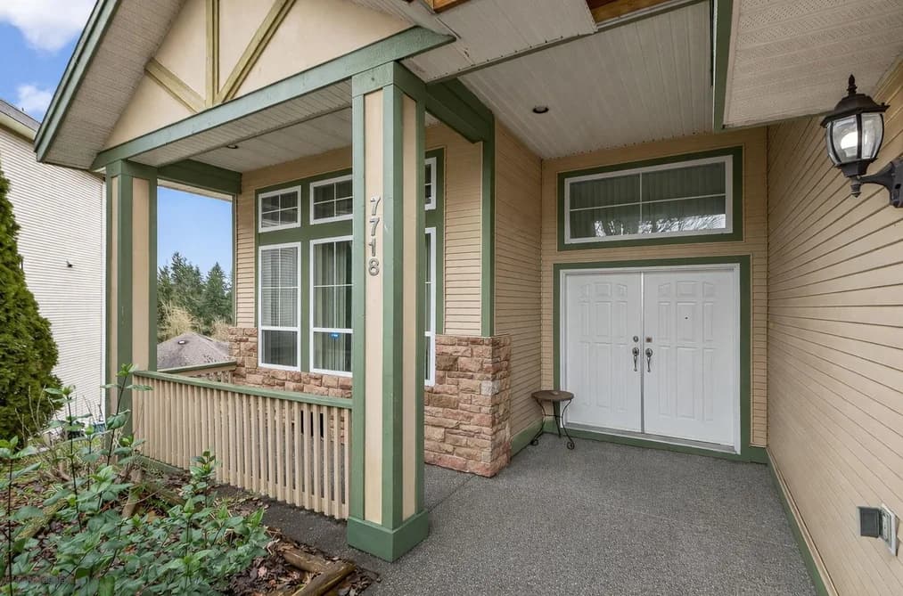 7718 145 STREET, Surrey, BC — Residential for Sale - Photo 2