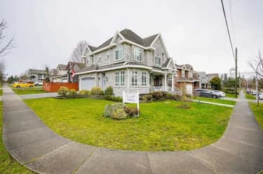 House for sale at 7811 148 Street Surrey British Columbia - MLS: R3035219
