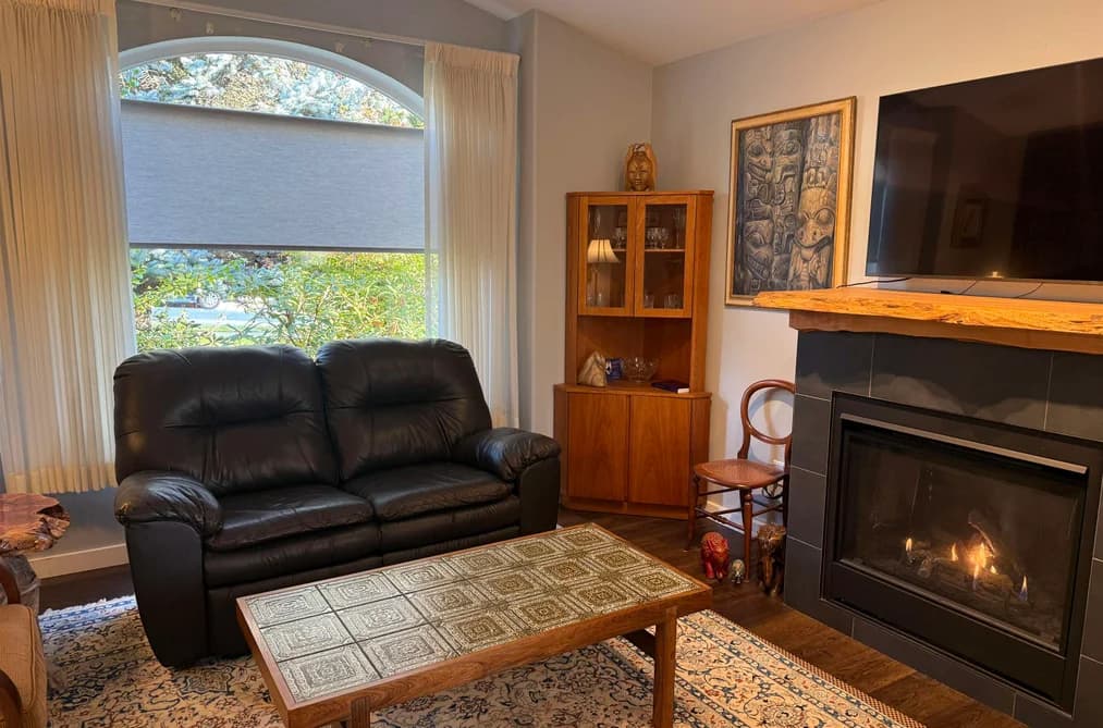 811 AURORA WAY, Gibsons, BC — Residential for Sale - Main Photo