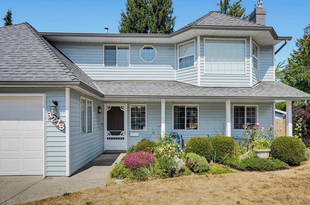 9275 155 STREET, Surrey, BC — Residential for Sale - Photo 2