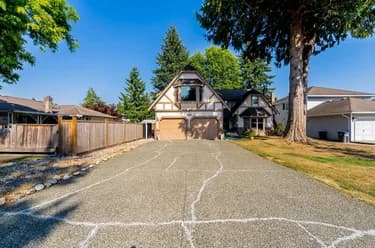 House for sale at 9884 158a Street Surrey British Columbia - MLS: R3155921