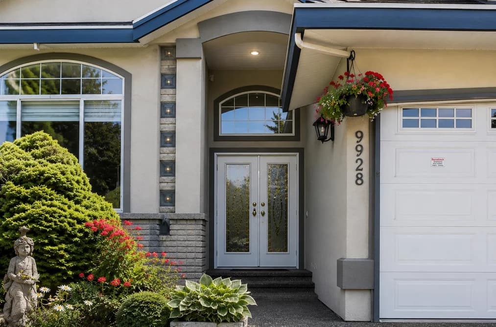 9928 116 STREET, Surrey, BC — Residential for Sale - Photo 2