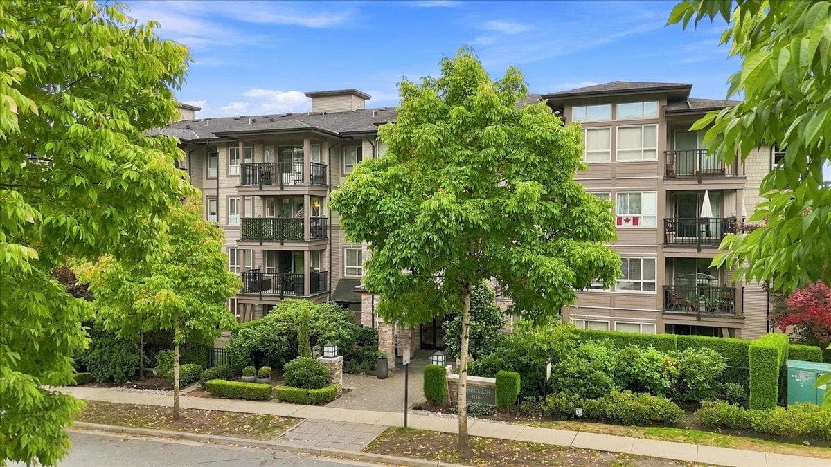 Condo for sale at 312 3156 Dayanee Springs Boulevard Coquitlam British Columbia - MLS: R3162301