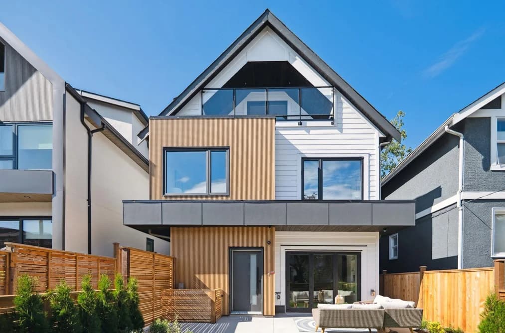 #1 1079 E 14TH AVENUE, Vancouver, BC — Residential for Sale - Photo 2