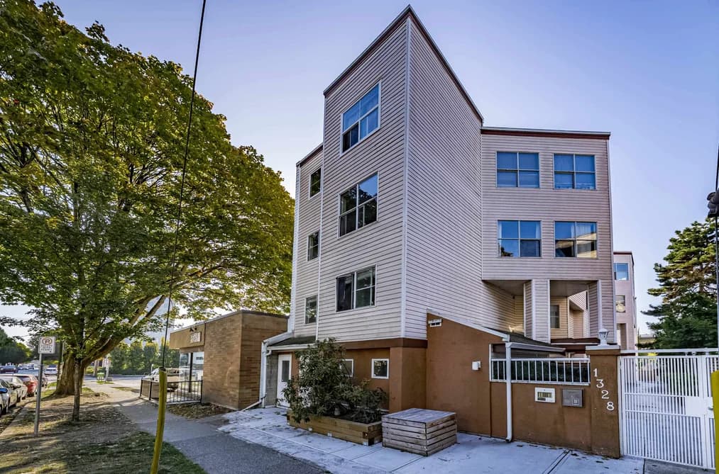 1 1328 W 73RD AVENUE, Vancouver, BC — Residential for Sale - Main Photo