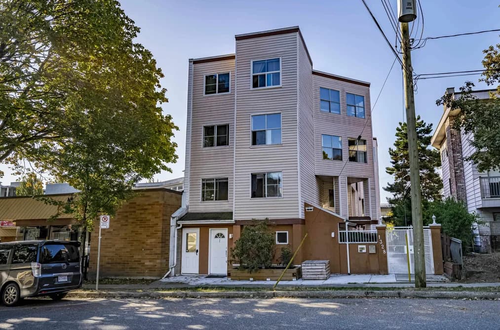 1 1328 W 73RD AVENUE, Vancouver, BC — Residential for Sale - Photo 2