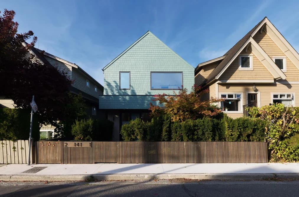 1 141 E 22ND AVENUE, Vancouver, BC — Residential for Sale - Photo 2