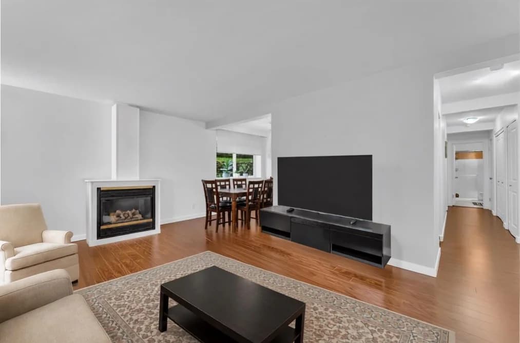 1 1420 CHESTERFIELD AVENUE, North Vancouver, BC — Residential for Sale - Photo 2