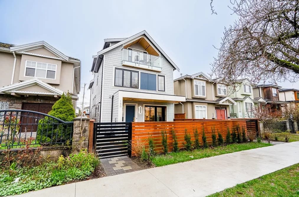 1 150 E 51ST AVENUE, Vancouver, BC — Residential for Sale - Photo 2