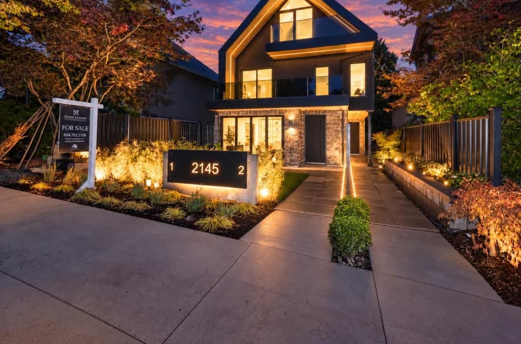1 2145 NAPIER STREET, Vancouver, BC — Residential for Sale - Main Photo