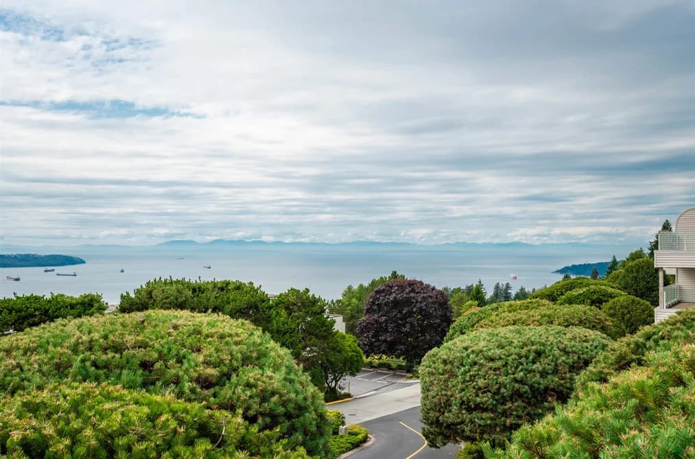 1 2278 FOLKESTONE WAY, West Vancouver, BC — Residential for Sale - Main Photo