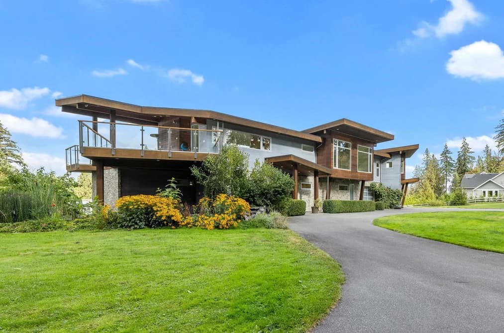 1 230 208TH STREET, Langley, BC — Residential for Sale - Main Photo