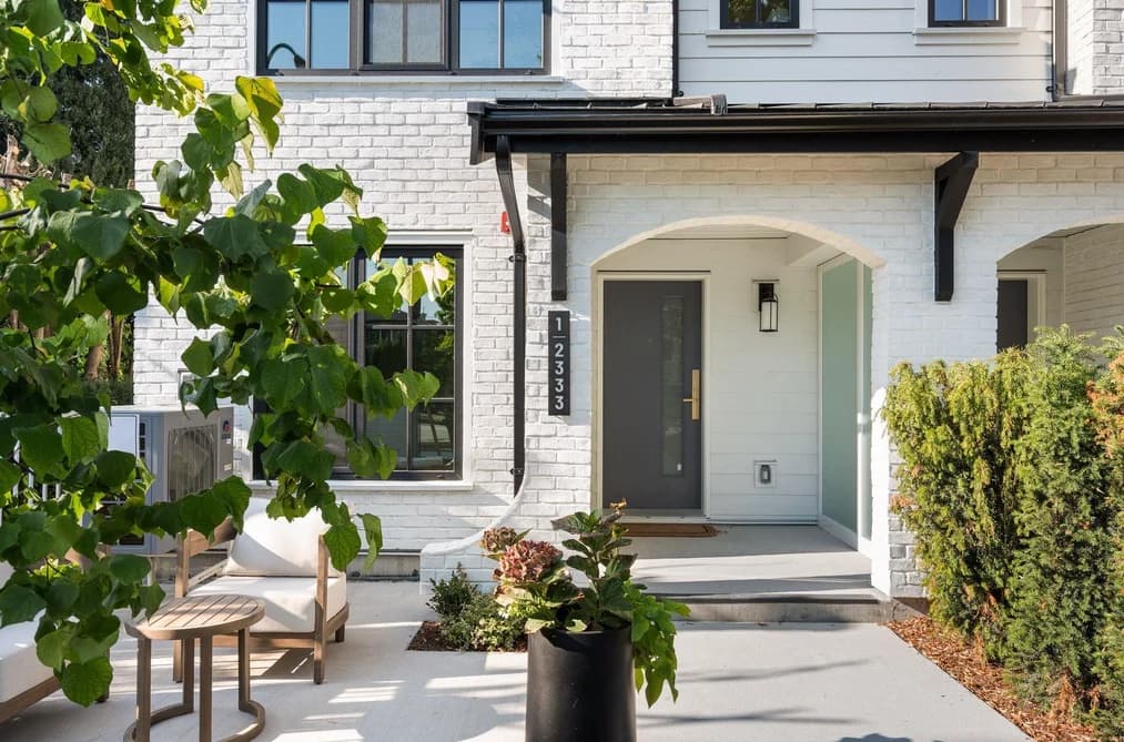 SL 1 2333 E 54TH AVENUE, Vancouver, BC — Residential for Sale - Main Photo