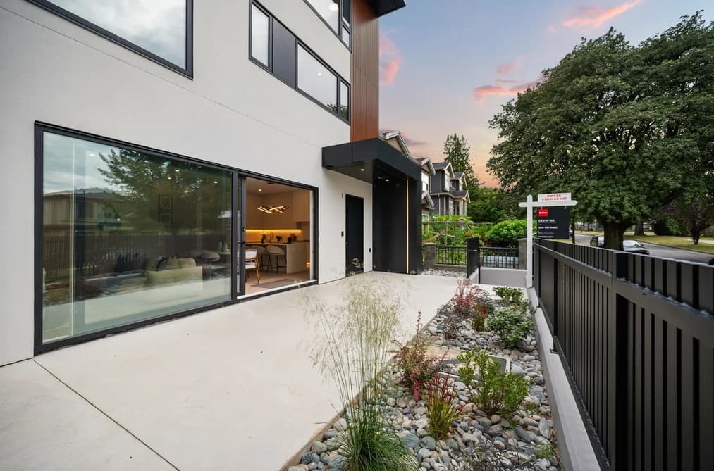 1 3428 MONS DRIVE, Vancouver, BC — Residential for Sale - Photo 2