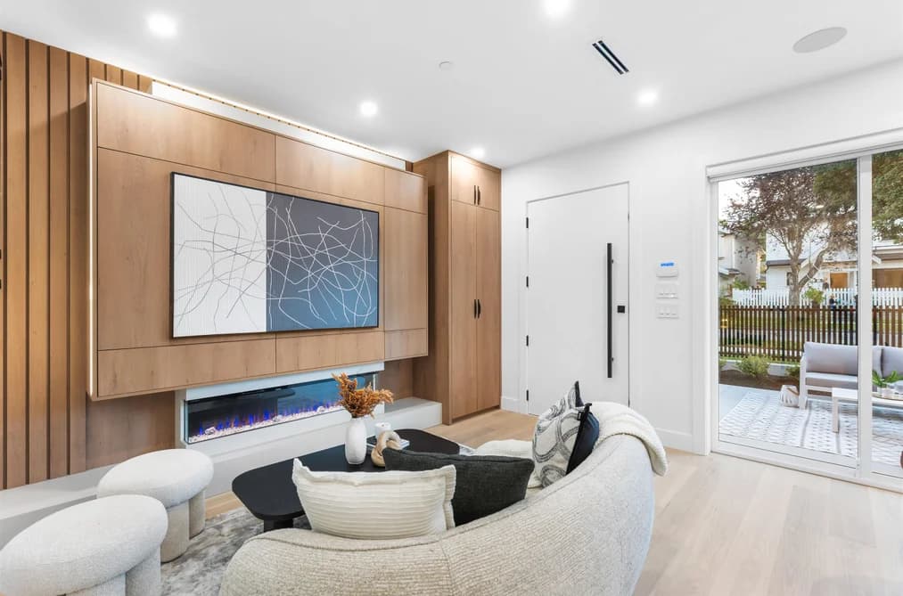 1 2435 NAPIER STREET, Vancouver, BC — Residential for Sale - Photo 2
