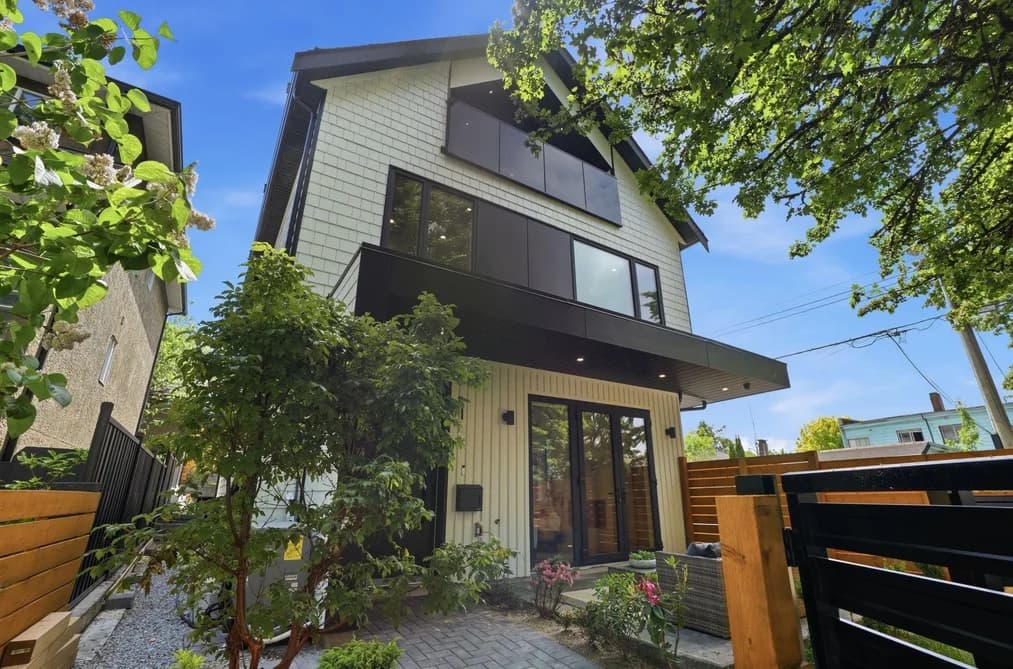 1 2438 E 20TH AVENUE, Vancouver, BC — Residential for Sale - Main Photo