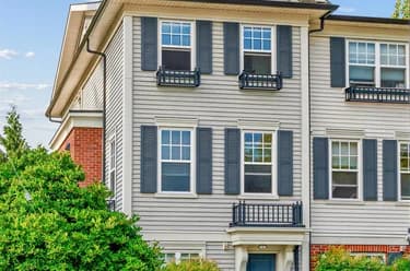 2495 Davies Ave Unit 1, Port Coquitlam, BC - MLS: R3149513