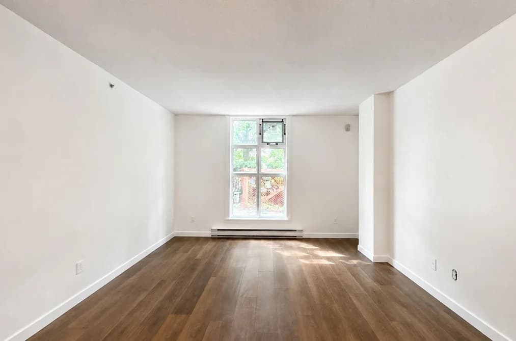1 2528 E BROADWAY, Vancouver, BC — Residential for Sale - Photo 2