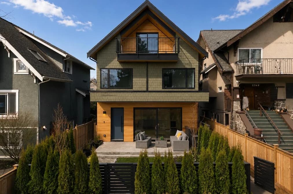 1 2755 W 11TH AVENUE, Vancouver, BC — Residential for Sale - Main Photo