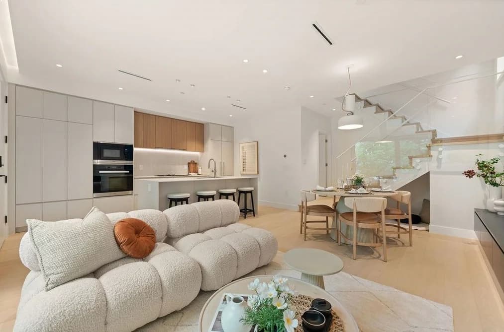 1 2926 W 12TH AVENUE, Vancouver, BC — Residential for Sale - Photo 2