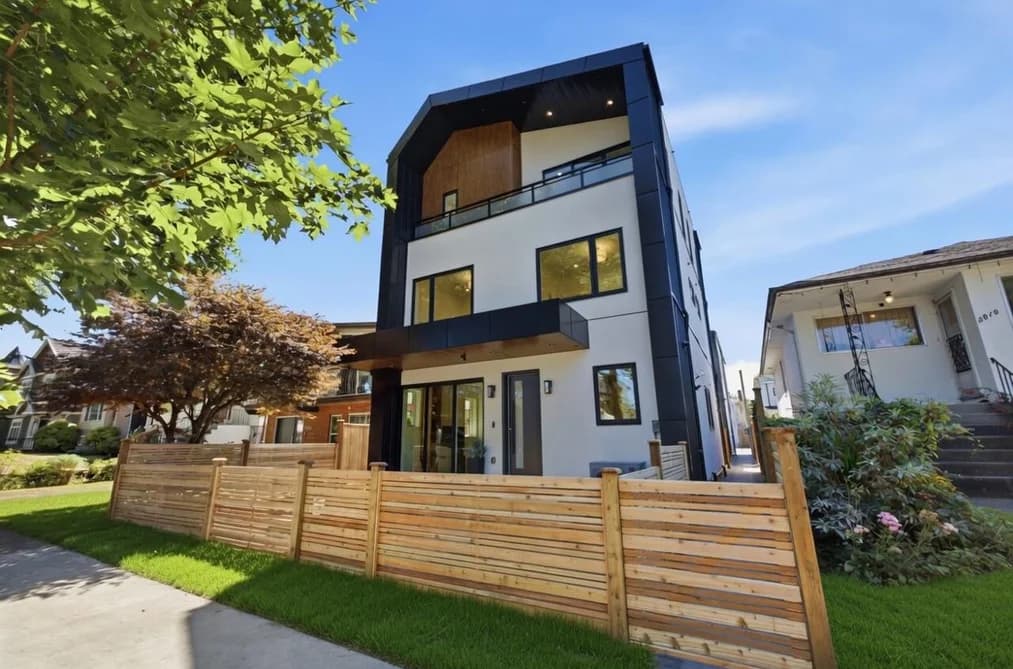 1 3018 E 19TH AVENUE, Vancouver, BC — Residential for Sale - Main Photo