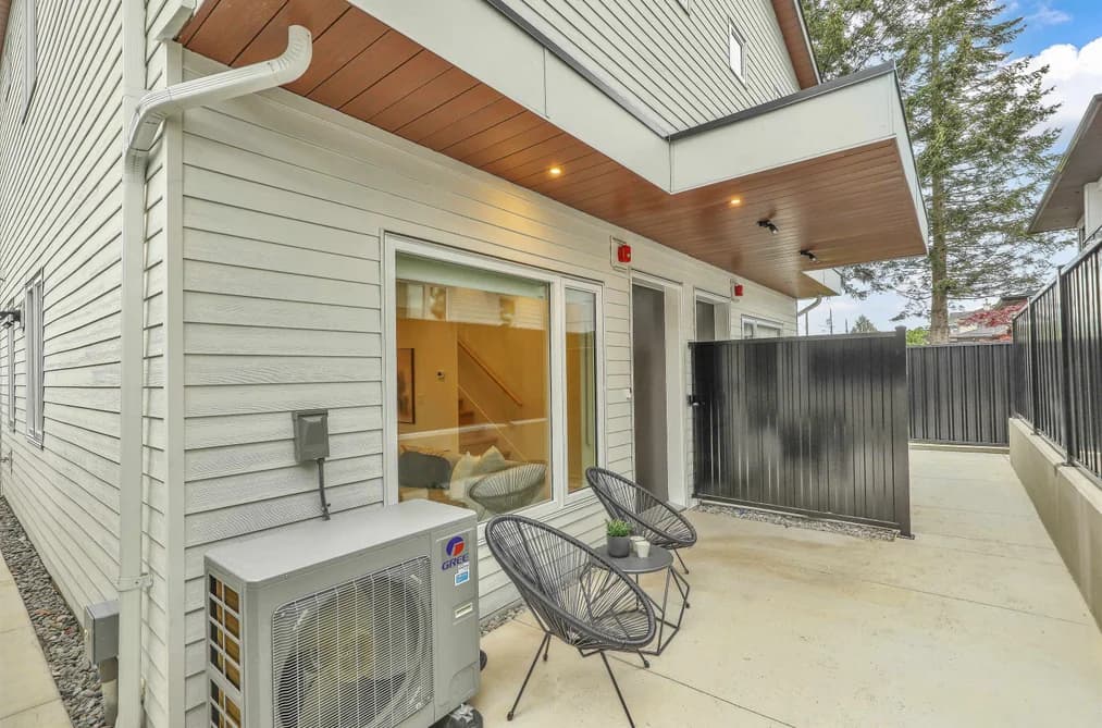 1 3183 GRAVELEY STREET, Vancouver, BC — Residential for Sale - Main Photo
