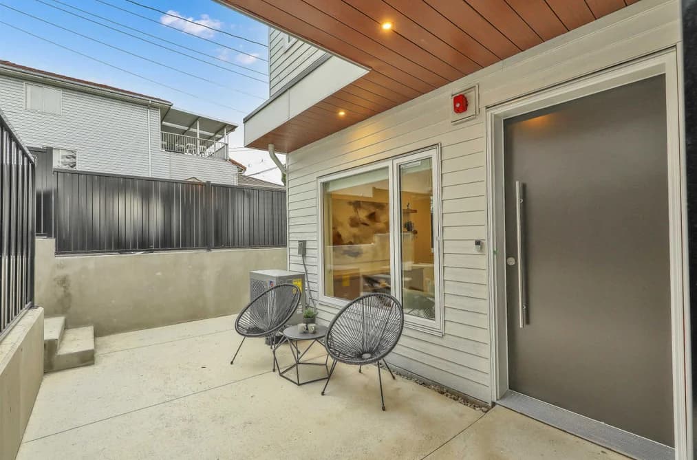 1 3183 GRAVELEY STREET, Vancouver, BC — Residential for Sale - Photo 2