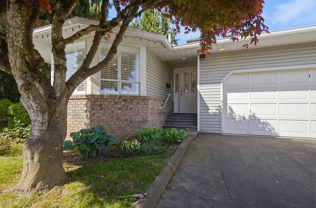1 32615 MURRAY AVENUE, Abbotsford, BC — Residential for Sale - Photo 2