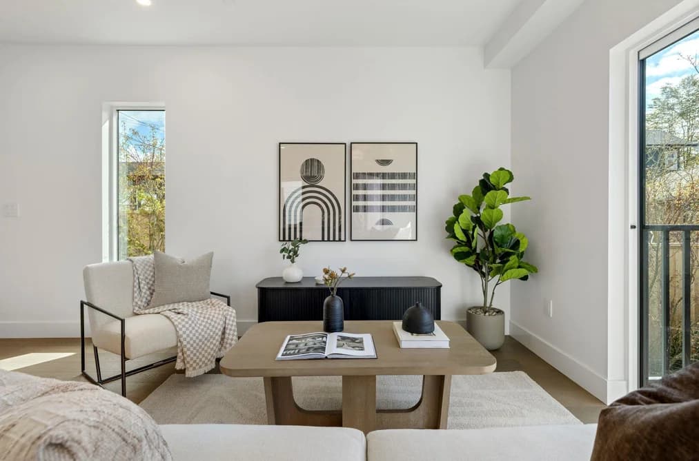 1 328 W 14TH STREET, North Vancouver, BC — Residential for Sale - Photo 2