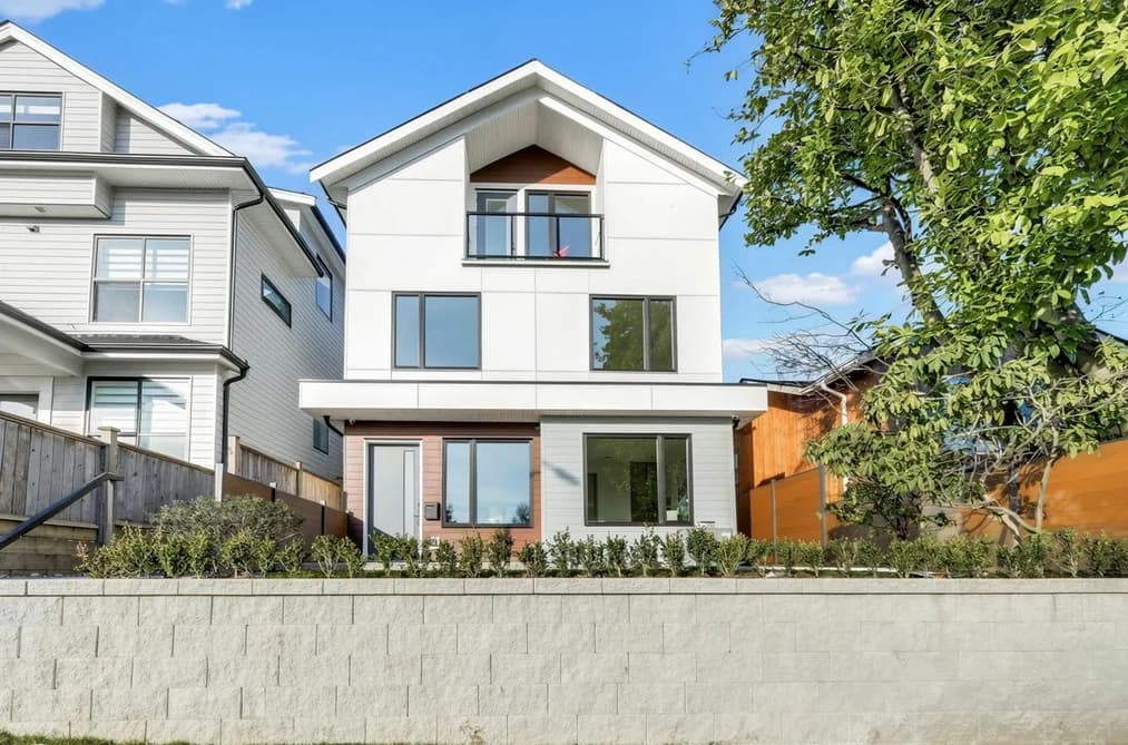 1 3547 E GEORGIA STREET, Vancouver, BC — Residential for Sale - Photo 2