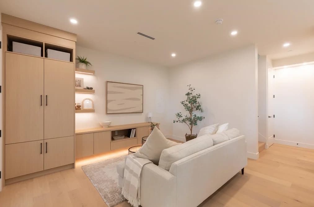 1 3615 TURNER STREET, Vancouver, BC — Residential for Sale - Photo 2