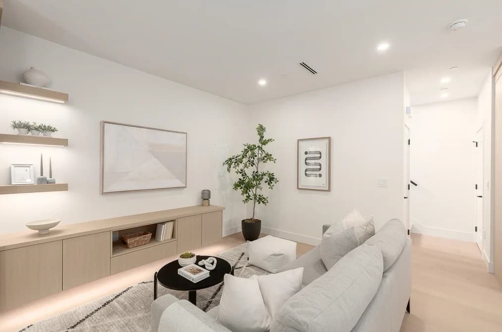 1 3633 TURNER STREET, Vancouver, BC — Residential for Sale - Photo 2