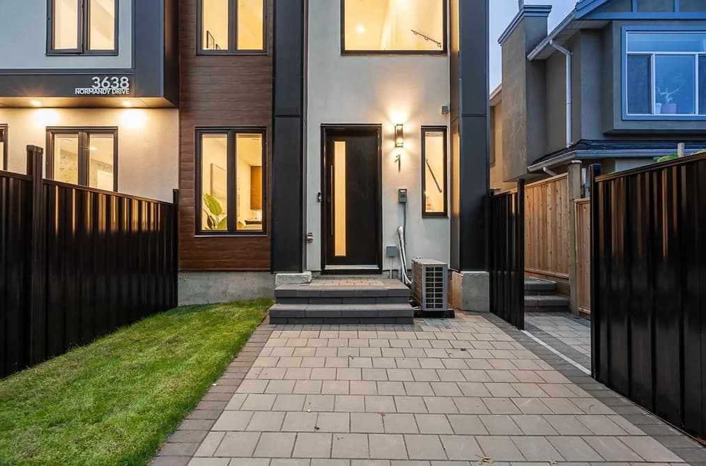 1 3638 NORMANDY DRIVE, Vancouver, BC — Residential for Sale - Main Photo